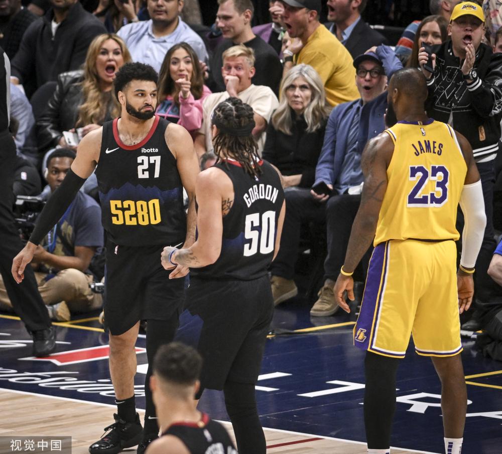 墨重彩的荣 墨重彩的荣