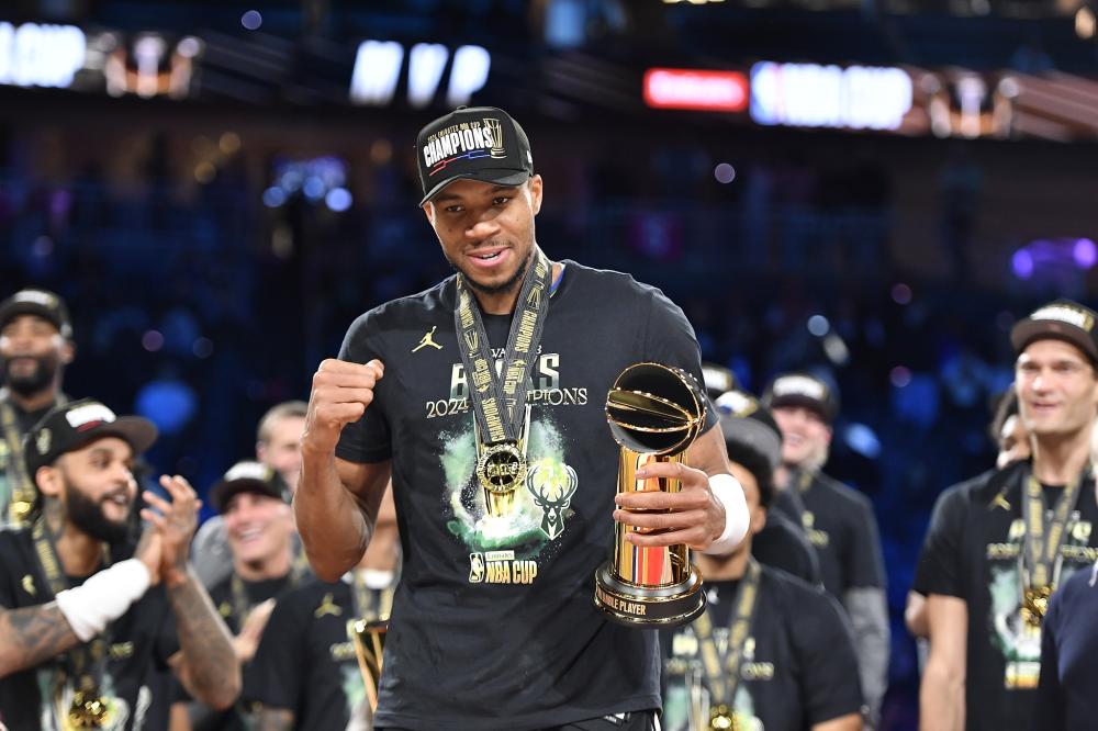 与备受尊敬 与备受尊敬